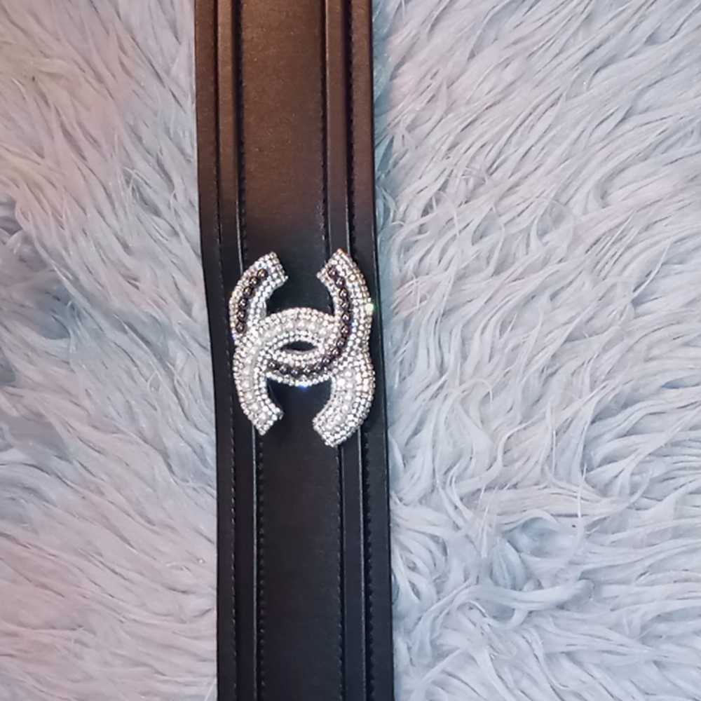 Glamorous Woman's Belt